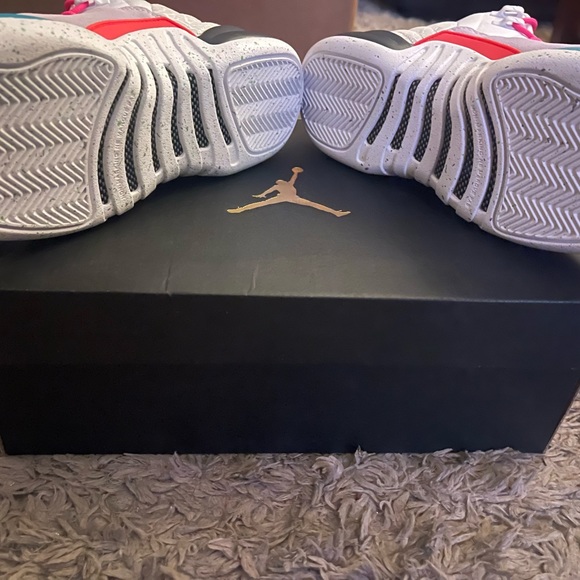 GRADE SCHOOL AIR JORDAN 12 RETRO Size 5.5Youth. 5.5 Men’s/7 Women’s - Picture 5 of 5